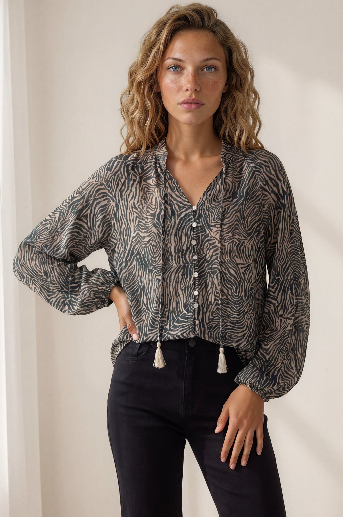Sergio Blouse - Mandarin Collar Button Down Blouse with Balloon Sleeves in Zebresse Print